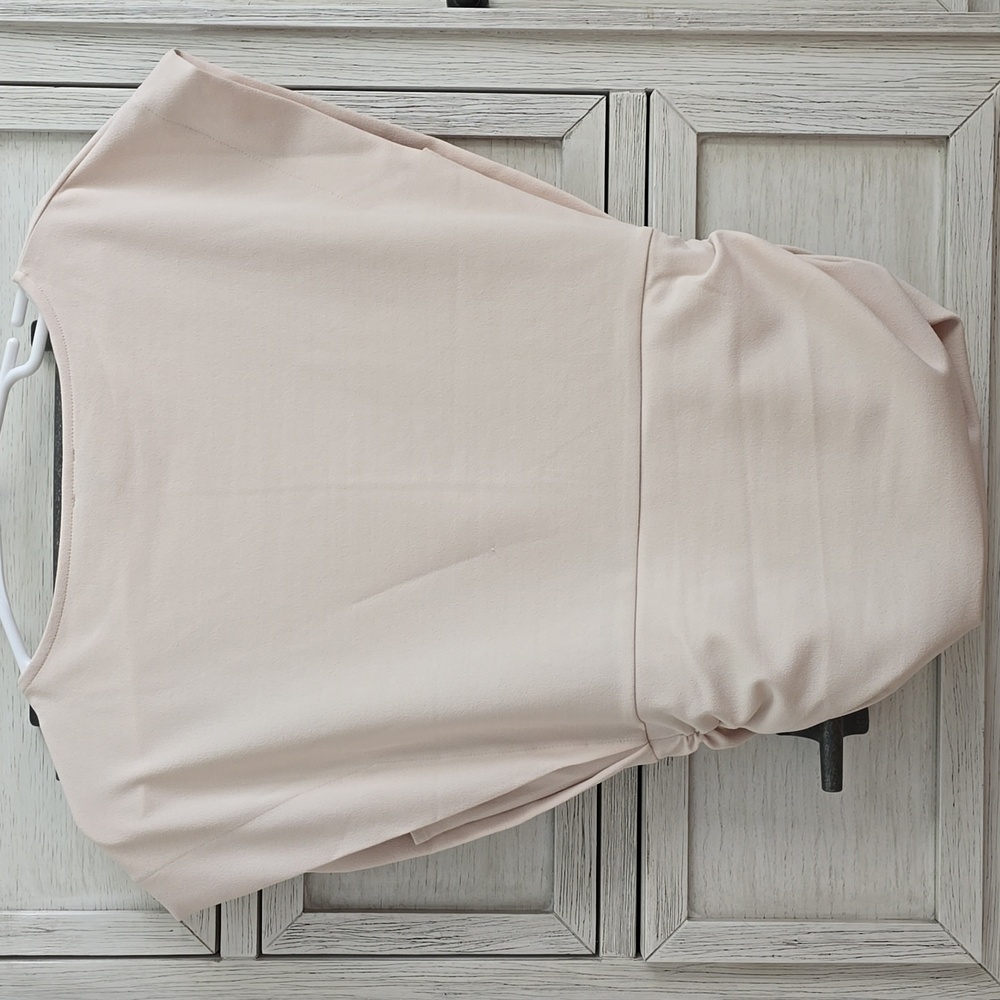Express Crepe Banded Bottom Top - Picture 4 of 5